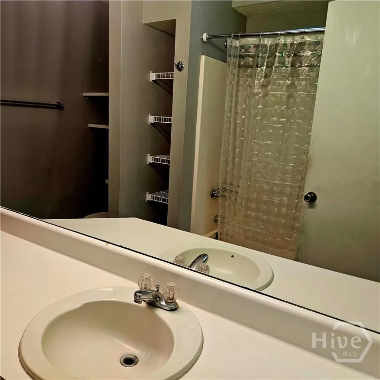 66 E Egrets Nest Lane Richmond Hill, GA 31324