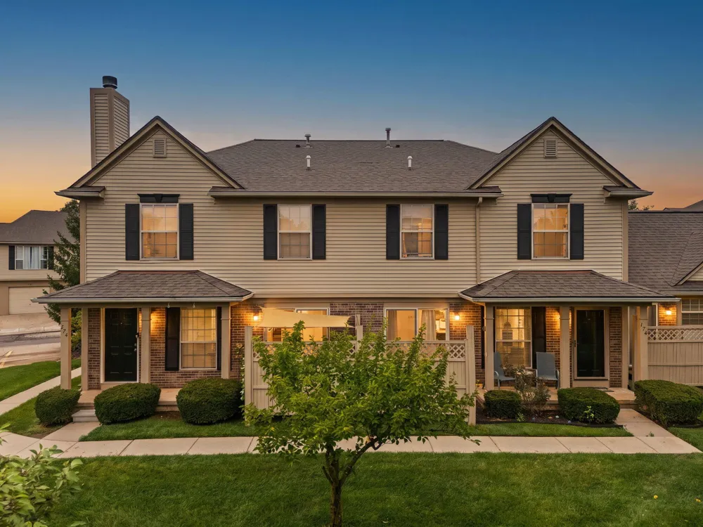 174 Commons Circle Saline City, MI 48176