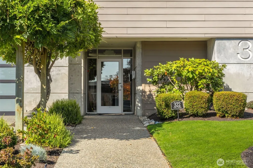 322 5th Avenue #302 Kirkland, WA 98033