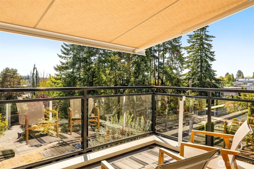 322 5th Avenue #302 Kirkland, WA 98033