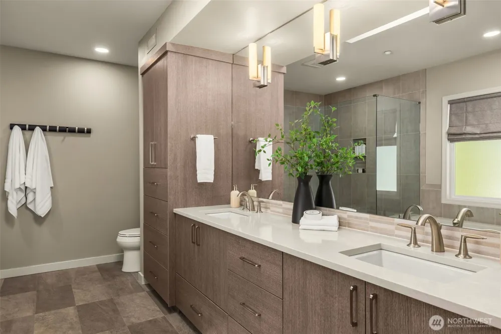 322 5th Avenue #302 Kirkland, WA 98033