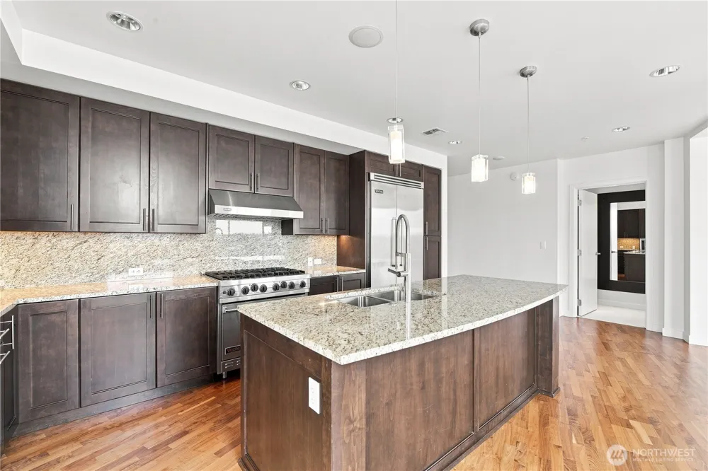 10650 NE 9th Place #2526 Bellevue, WA 98004