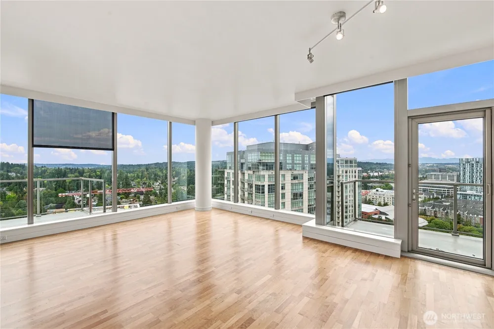 10650 NE 9th Place #2526 Bellevue, WA 98004
