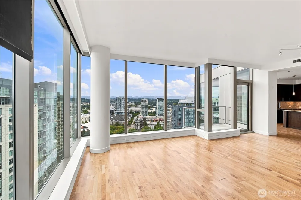 10650 NE 9th Place #2526 Bellevue, WA 98004