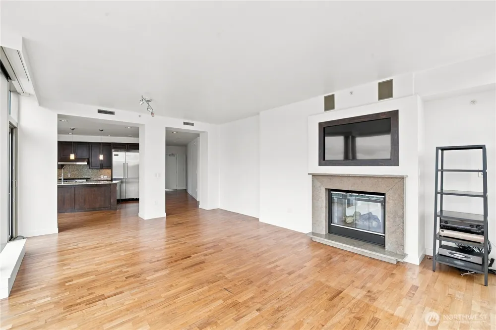 10650 NE 9th Place #2526 Bellevue, WA 98004
