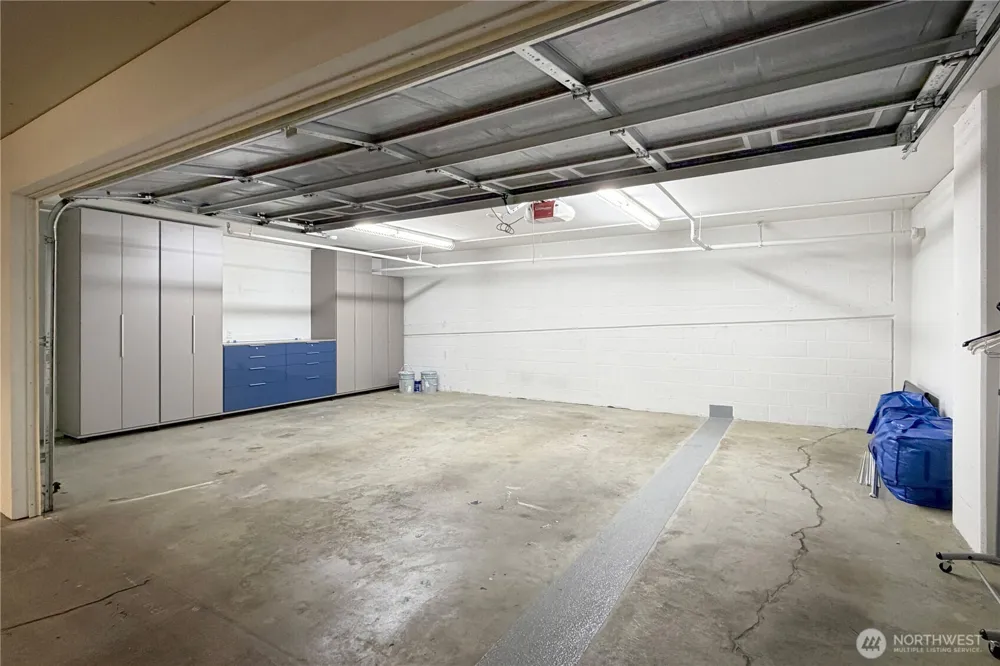 10650 NE 9th Place #2526 Bellevue, WA 98004