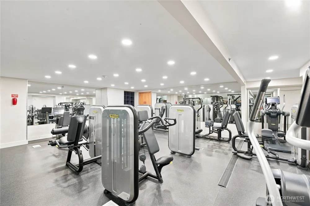 10650 NE 9th Place #2526 Bellevue, WA 98004
