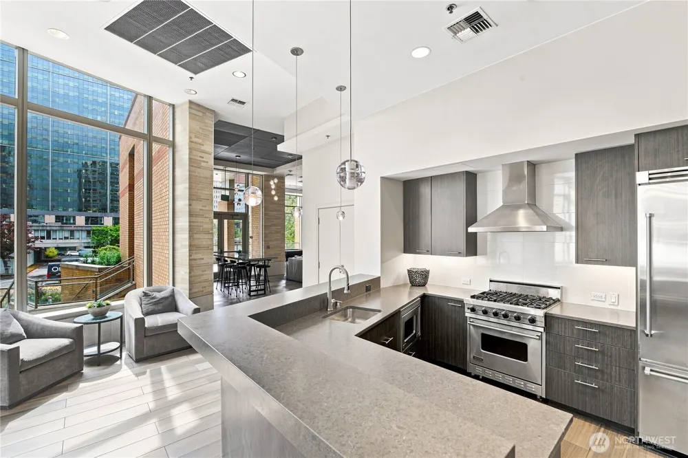 10650 NE 9th Place #2526 Bellevue, WA 98004