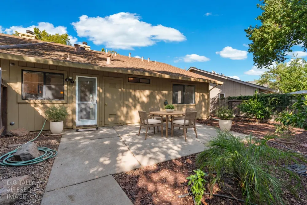 1618 Valdora Street Davis, CA 95618