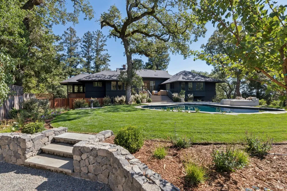 49 Hillcrest Avenue Larkspur, CA 94939