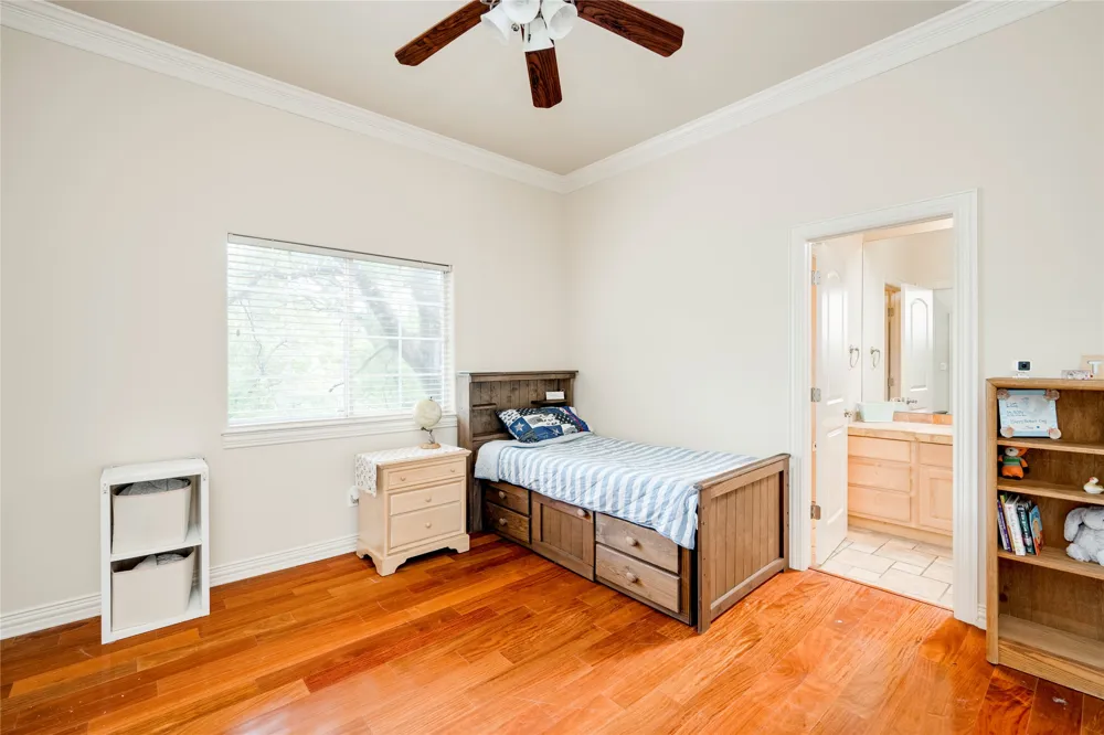 5600 Spurflower Drive Austin, TX 78759