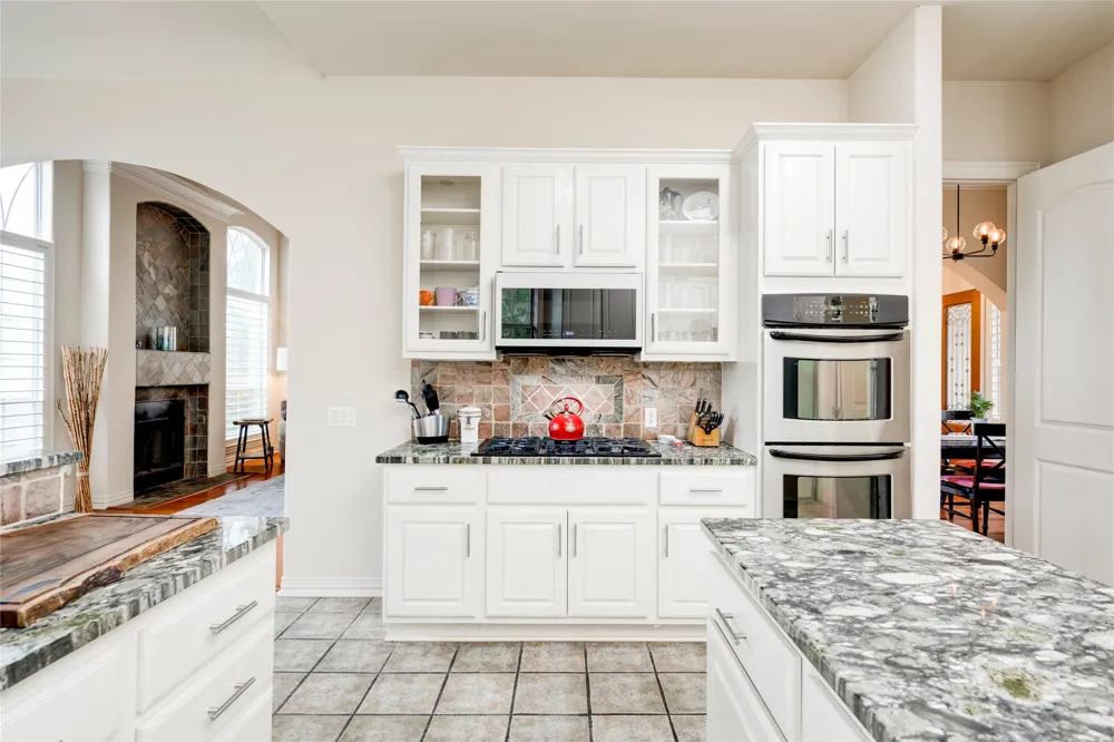 5600 Spurflower Drive Austin, TX 78759