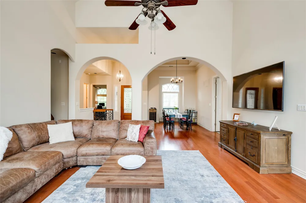 5600 Spurflower Drive Austin, TX 78759