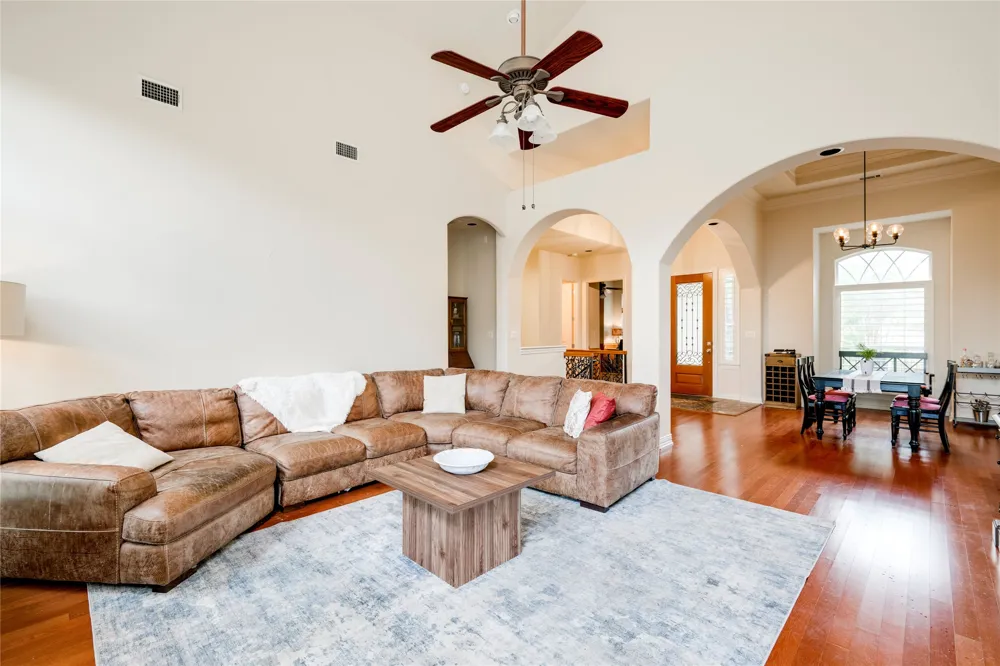 5600 Spurflower Drive Austin, TX 78759