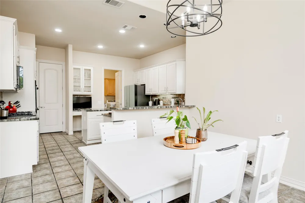 5600 Spurflower Drive Austin, TX 78759