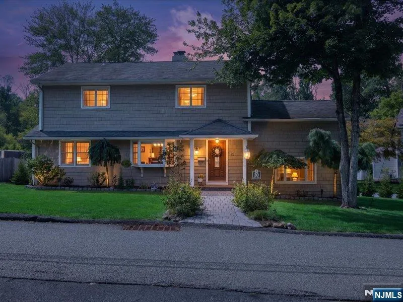 30 Laurel Drive Wayne, NJ 07470