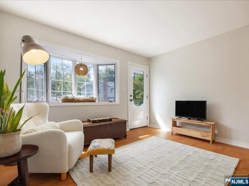 30 Laurel Drive Wayne, NJ 07470