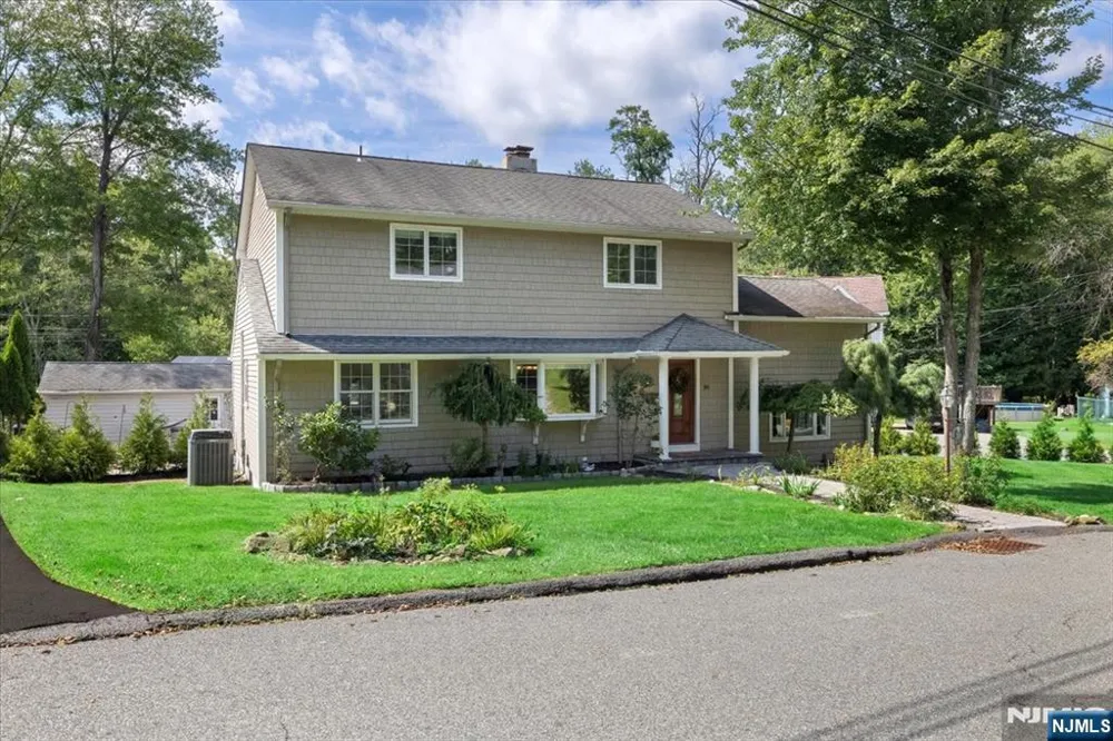 30 Laurel Drive Wayne, NJ 07470