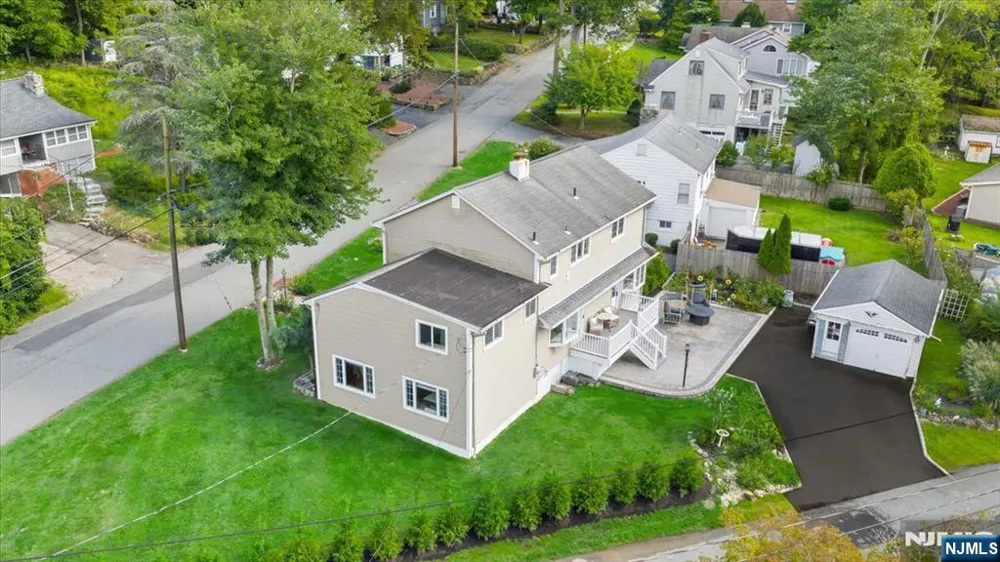 30 Laurel Drive Wayne, NJ 07470