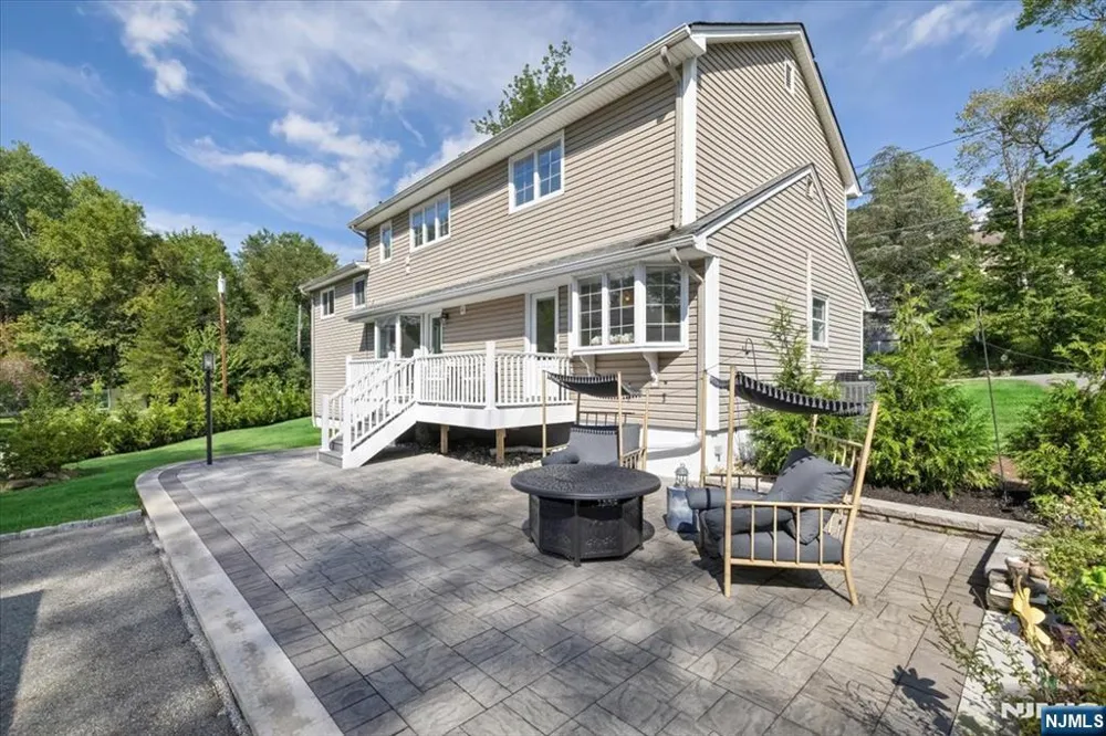 30 Laurel Drive Wayne, NJ 07470