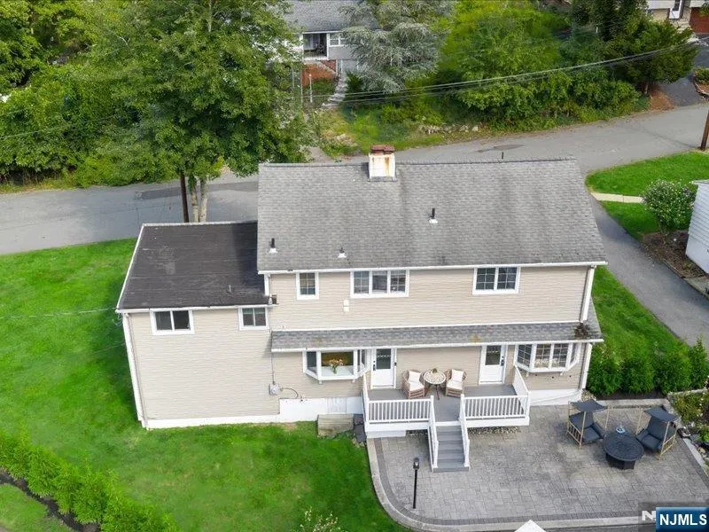 30 Laurel Drive Wayne, NJ 07470