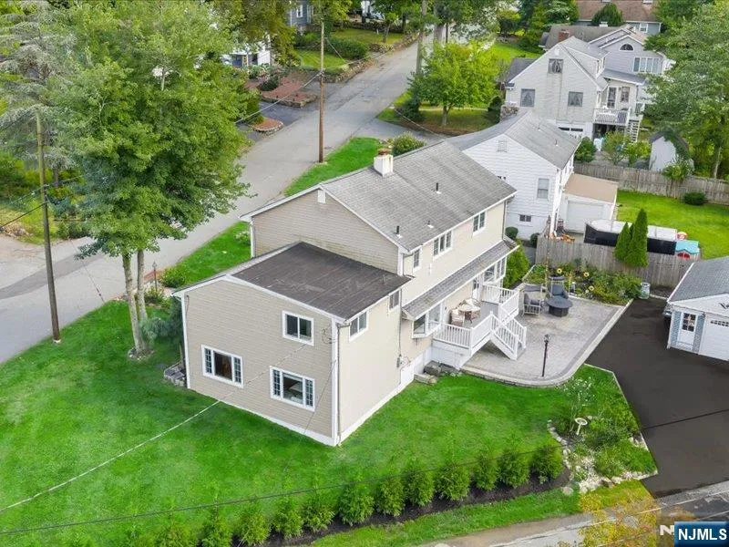 30 Laurel Drive Wayne, NJ 07470