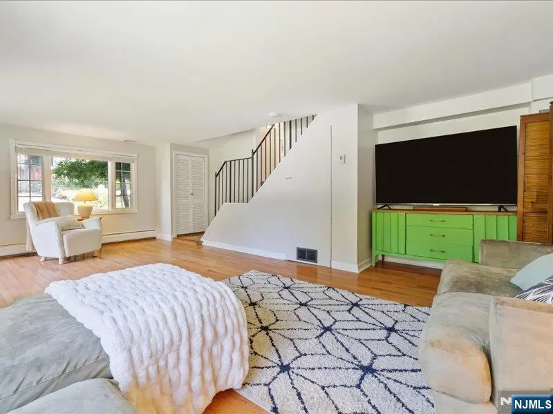 30 Laurel Drive Wayne, NJ 07470