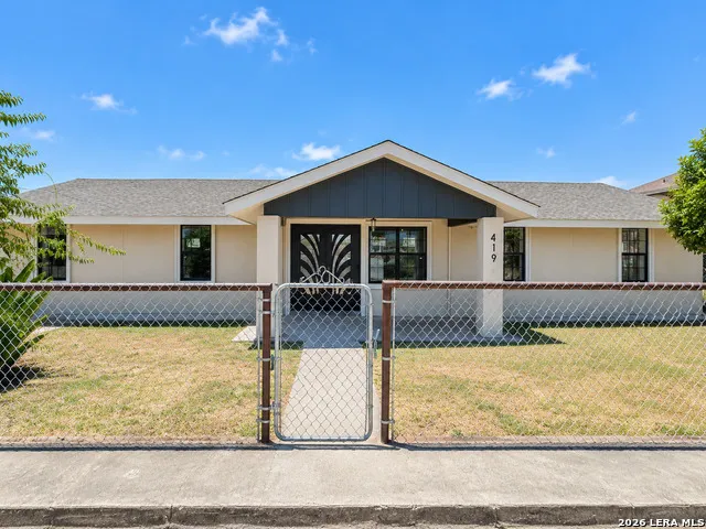 419 CANDELARIO MONTALVO Eagle Pass, TX 78852