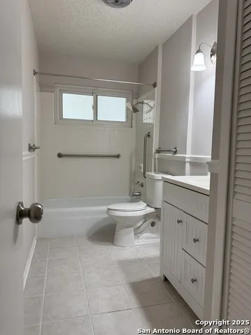 1256 CIBOLO TR Universal City, TX 78148