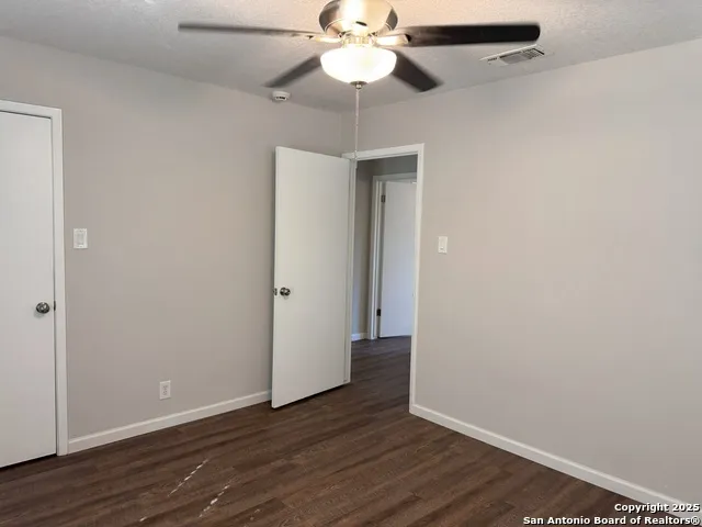 1256 CIBOLO TR Universal City, TX 78148