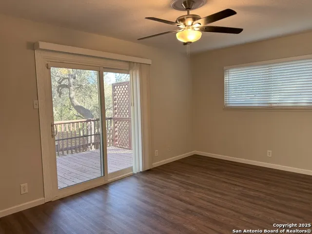 1256 CIBOLO TR Universal City, TX 78148