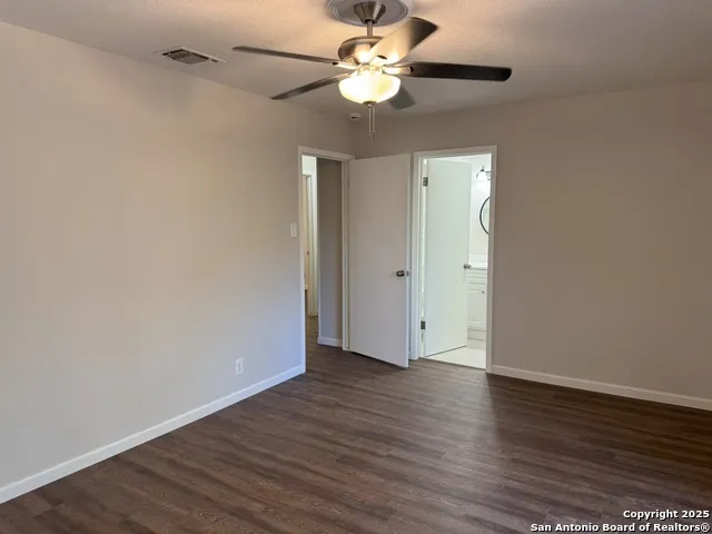 1256 CIBOLO TR Universal City, TX 78148