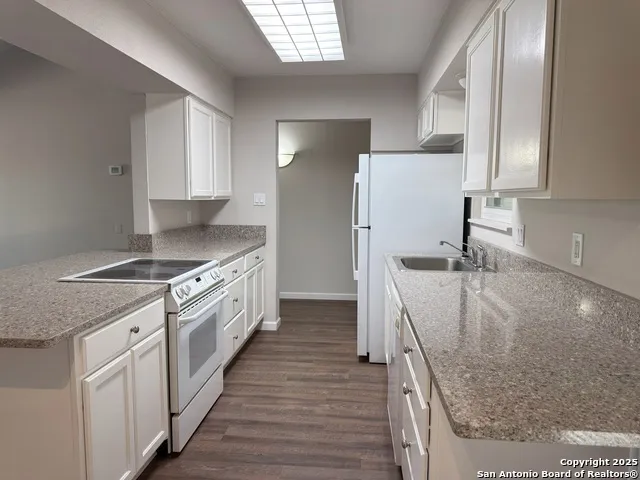 1256 CIBOLO TR Universal City, TX 78148