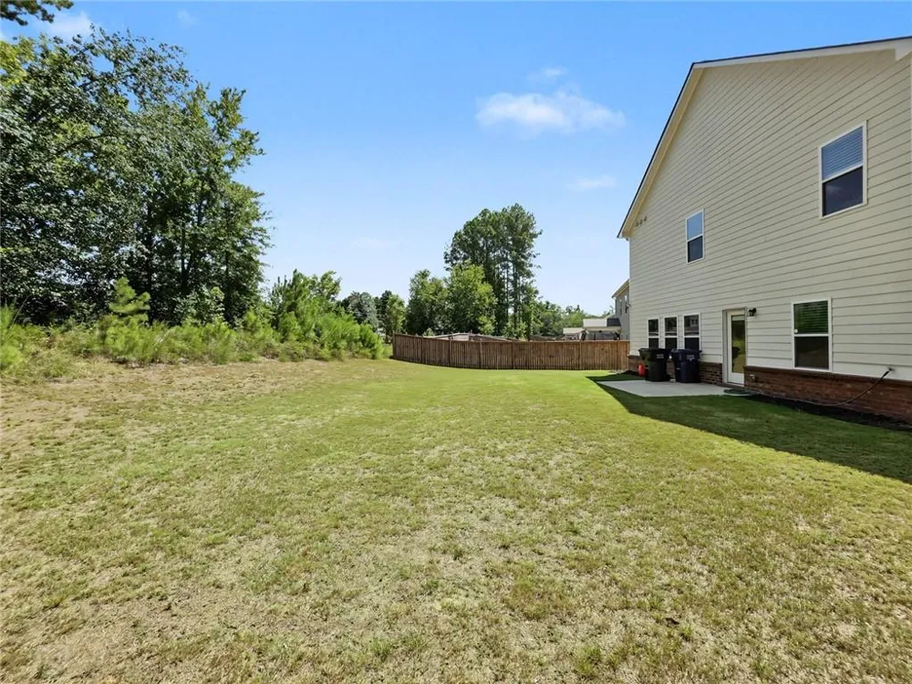 918 Brittfield Way Loganville, GA 30052