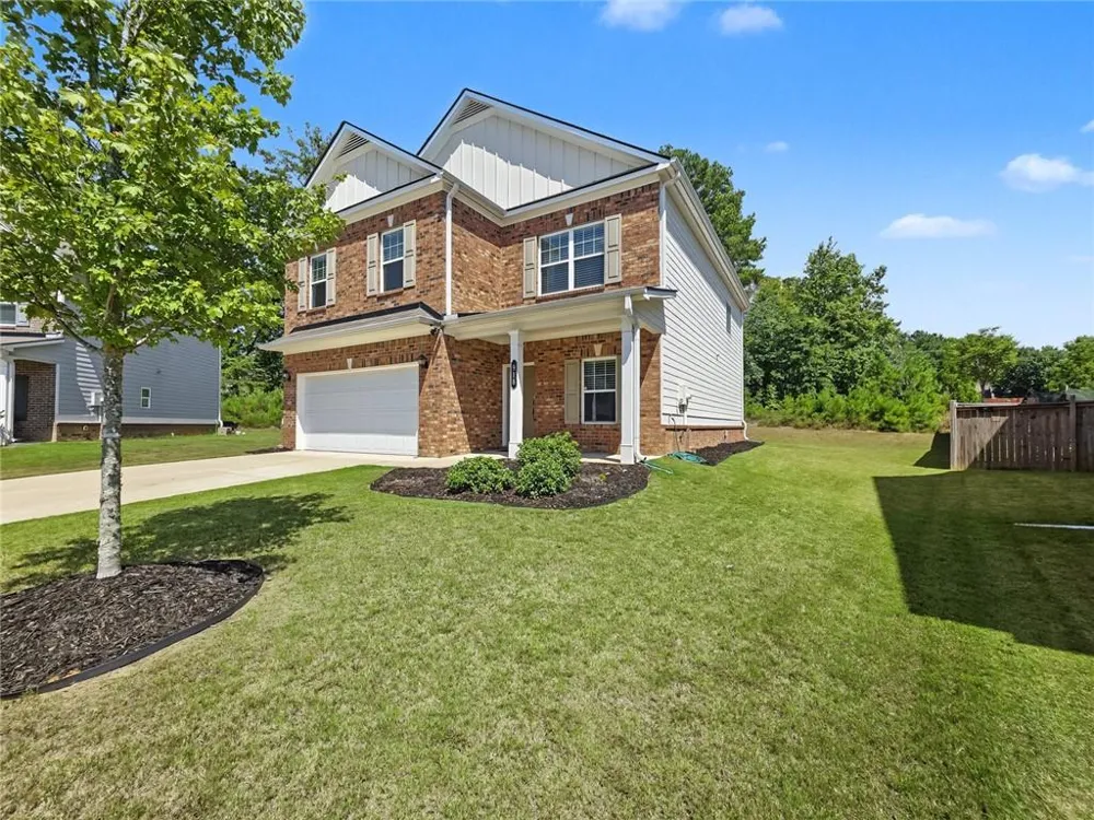 918 Brittfield Way Loganville, GA 30052