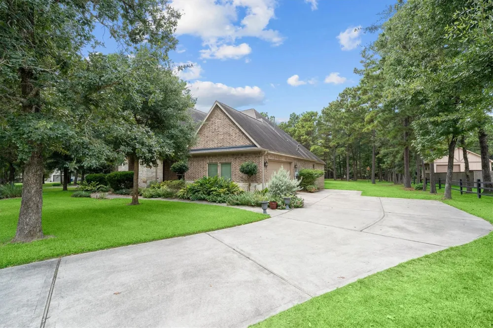 8938 Catamaran Way Montgomery, TX 77316
