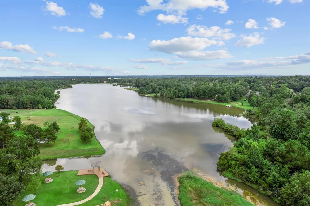 8938 Catamaran Way Montgomery, TX 77316