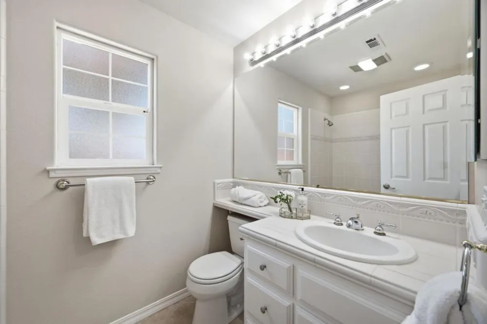 567 Yurok Circle San Jose, CA 95123
