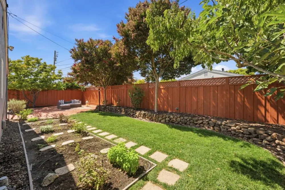 567 Yurok Circle San Jose, CA 95123