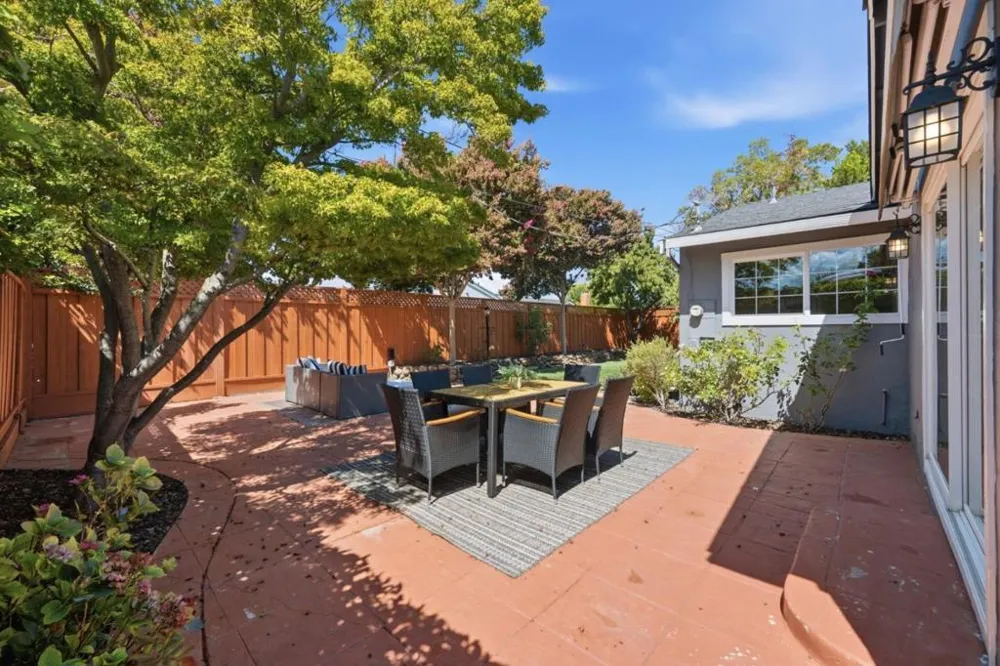 567 Yurok Circle San Jose, CA 95123