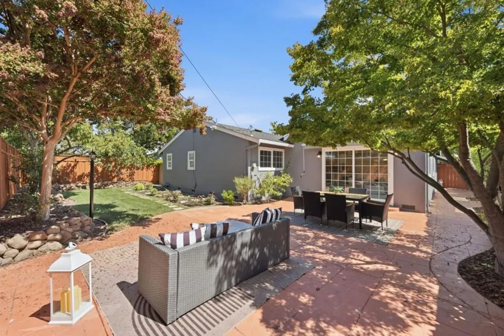 567 Yurok Circle San Jose, CA 95123