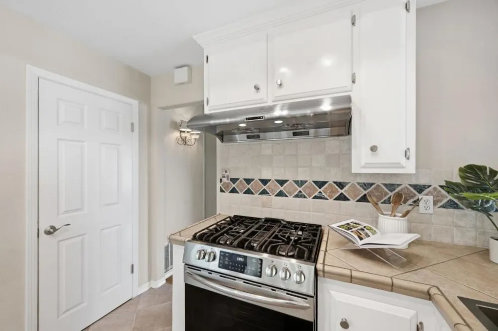 567 Yurok Circle San Jose, CA 95123