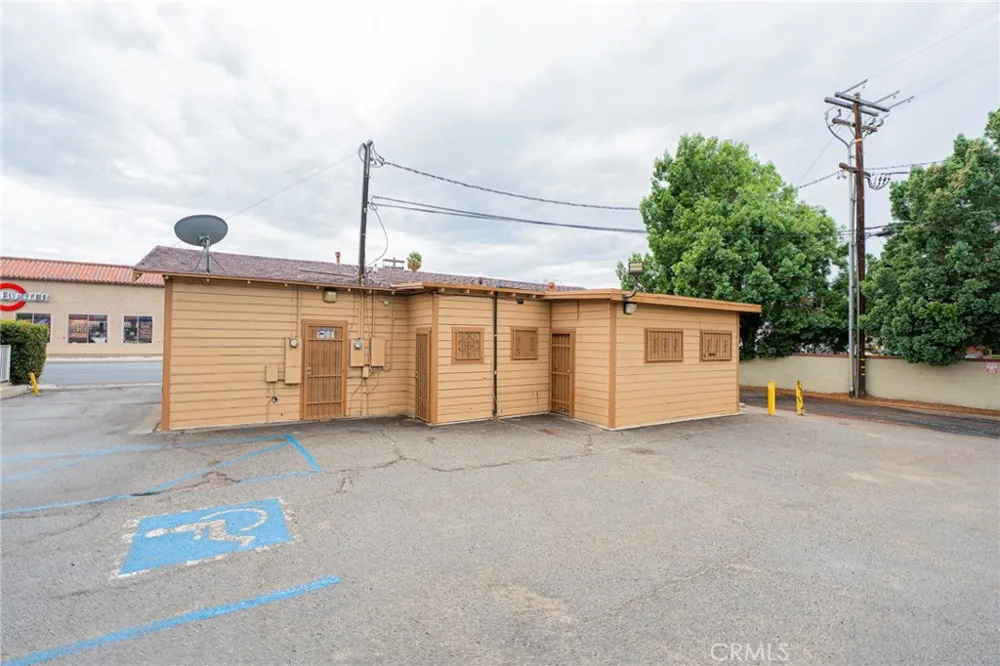 1900 E Florida Hemet, CA 92544