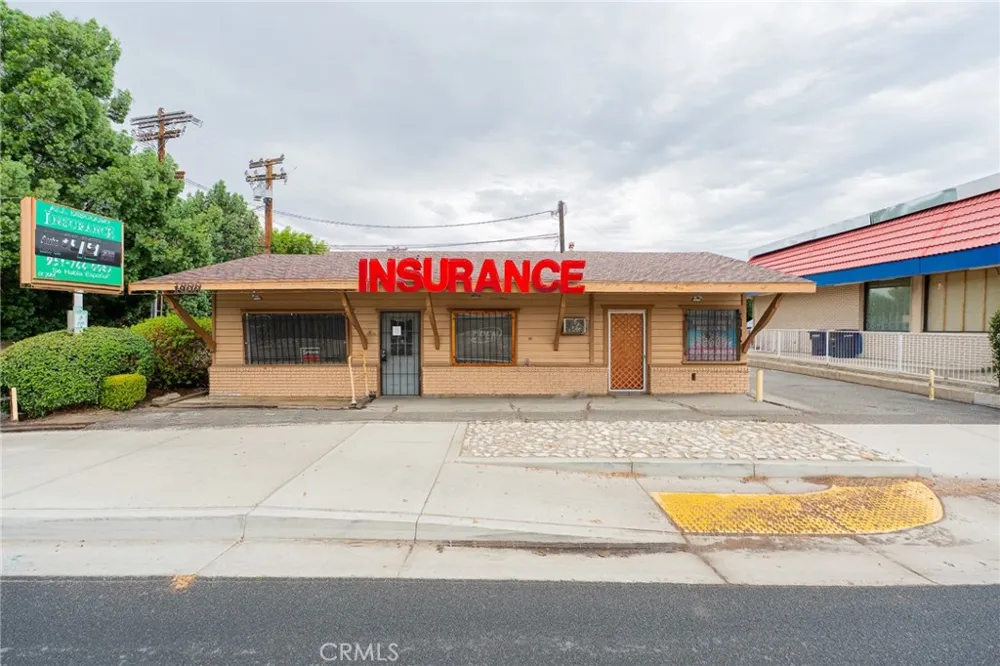 1900 E Florida Hemet, CA 92544