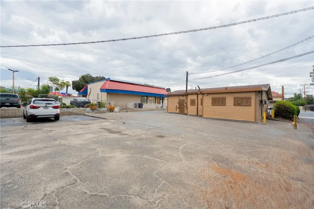 1900 E Florida Hemet, CA 92544