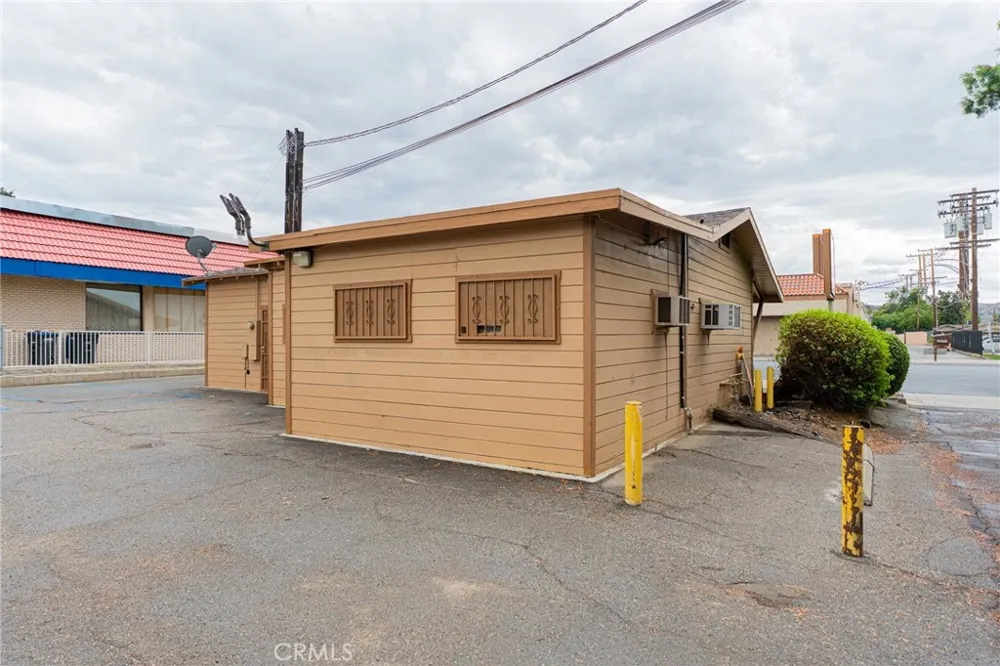 1900 E Florida Hemet, CA 92544
