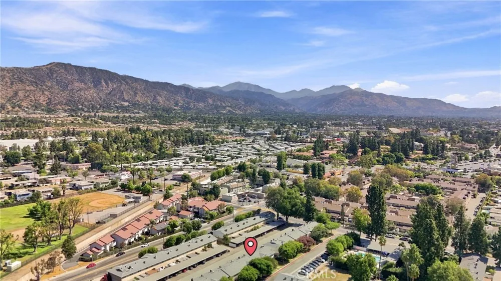 675 E Lee Place Azusa, CA 91702