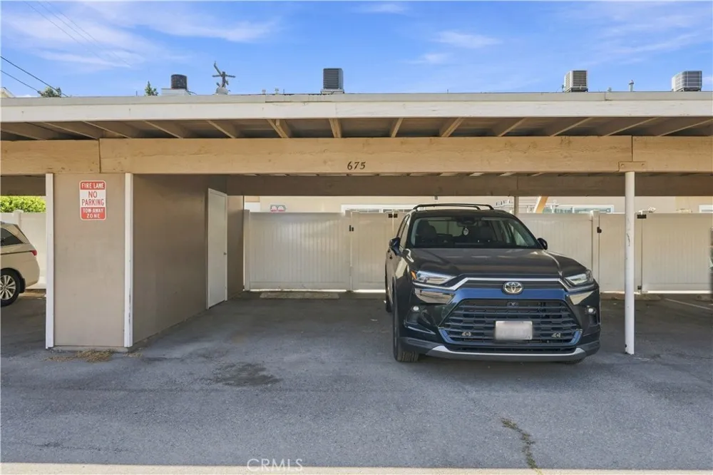 675 E Lee Place Azusa, CA 91702