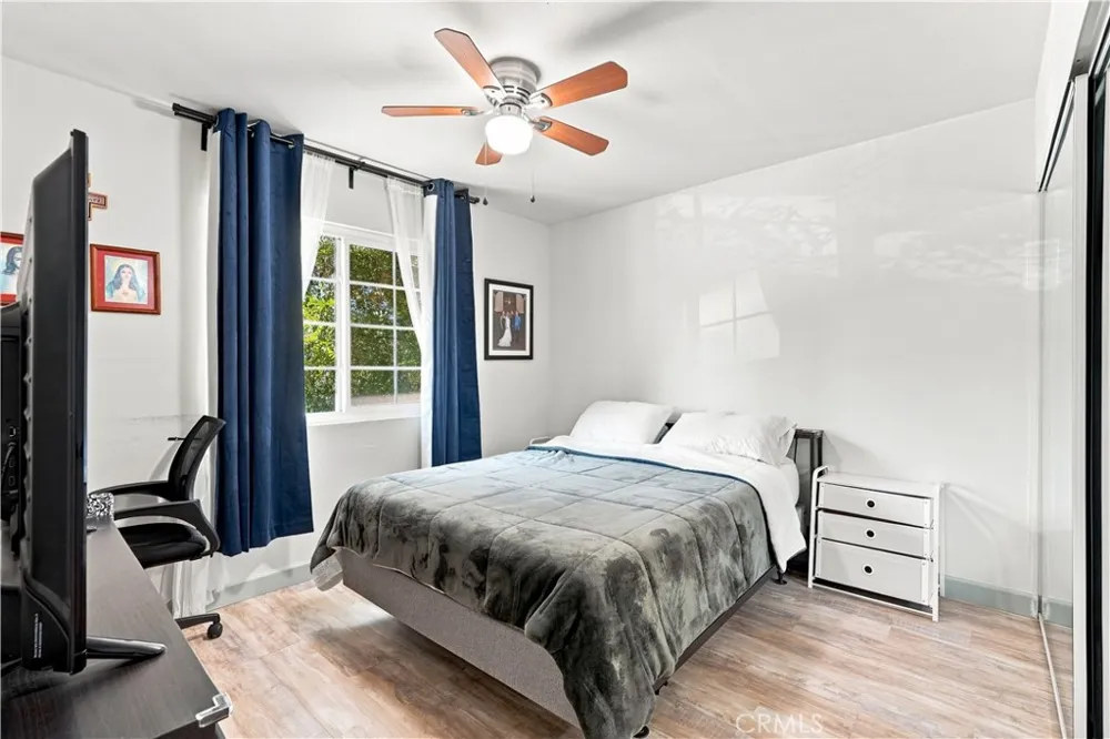 675 E Lee Place Azusa, CA 91702
