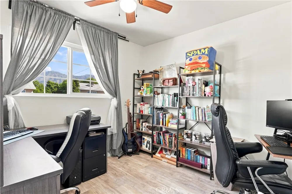 675 E Lee Place Azusa, CA 91702